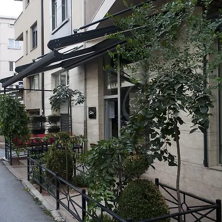 Charlie Perfect Price